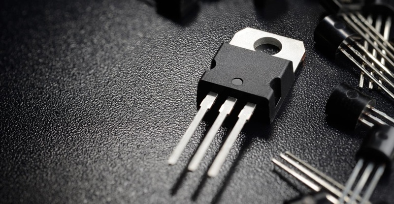 cách lắp đặt transistor