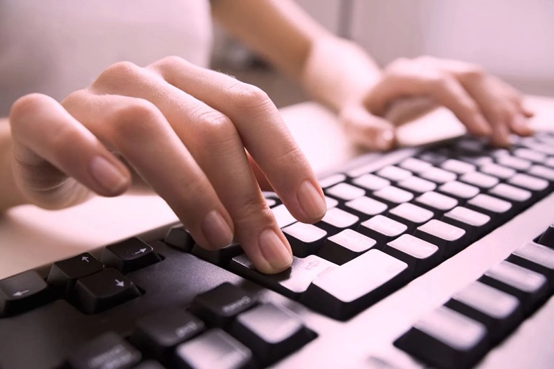 Đặt lại cài đặt ngôn ngữ và bàn phím